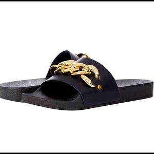 EUC Madden Girl Flynn-C Slide on Gold Buckle